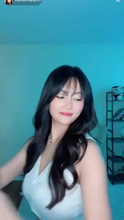 gyrating dancing Chinese babe