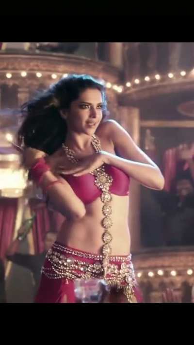 Deepika PADUKONE Goddess Of SEDUCTION &amp;amp; Erotism For a Reason 👙👠🔥🌹