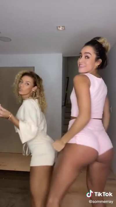 Slow mo ass
