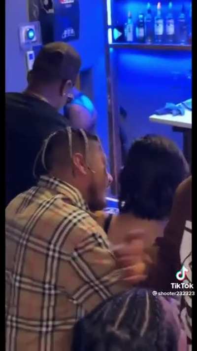 Come on man, that&rsquo;s not ur girl anymore