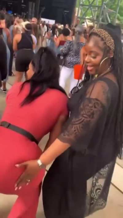  🍑