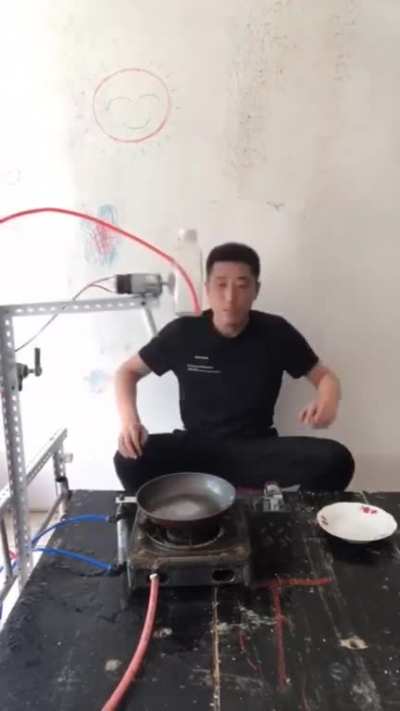 This egg cooking machine