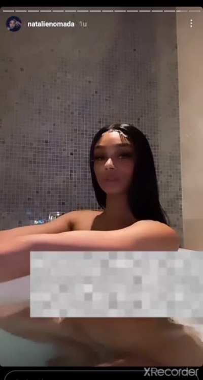 👀