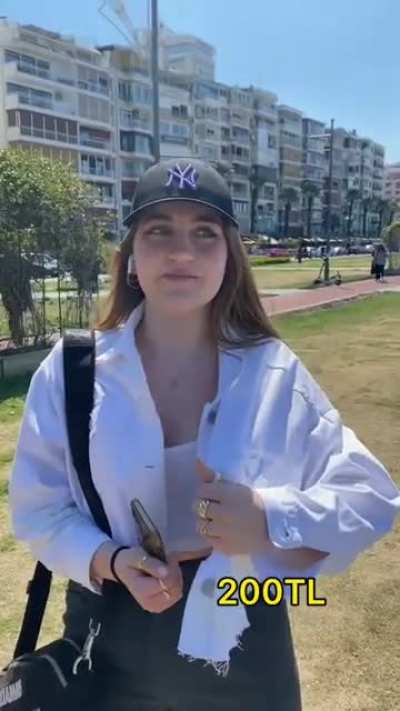 HAY SİZİN AĞZINIZIN YAYINI SİKEYİM YA. BABALARININ G&Ouml;TLERİNDEN TER AKITARAK KAZANDIKLARINI PARA İLE ALINAN YARRAK K&Uuml;REK ELBİSELERİNİN FİYATINI S&Ouml;YL&Uuml;YOR AMK KEZNANLARI. BİRAZ DAHA FAZLA FİYAT S&Ouml;YLEYİN DE HAVALI OLUN AYNEN AMK