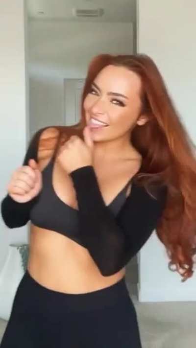 @caitchristinee