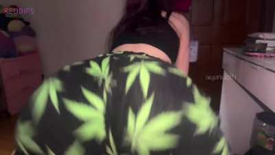 your favorite twerking goth slut is back &amp;lt;3