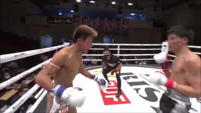 Incredible heart showcased by Daiki Toita & Kengo in last weeks RISE 150, stunting the craziest back-and-forth brawl of the year.