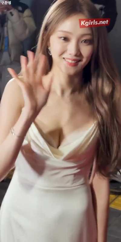 Lee Sung-kyung