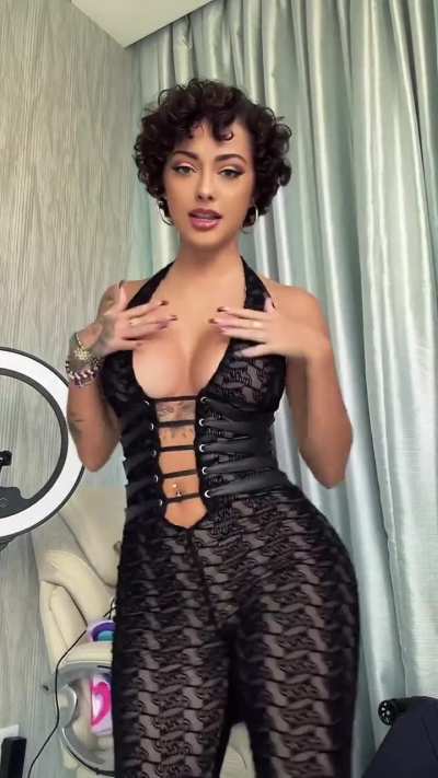 Malu trevejo 😊