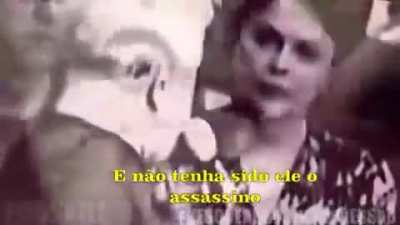 Dilma ali no fundo: Entendo perfeitamente -&amp;lt;&amp;gt;-