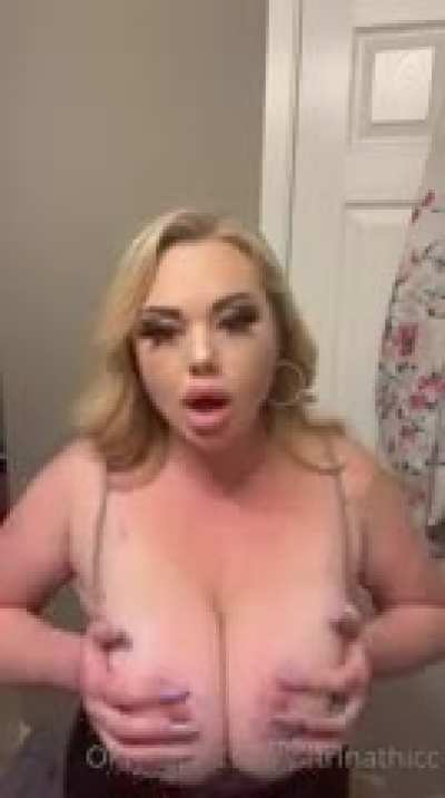 Katrina Thicc playing with them Bimbo tits