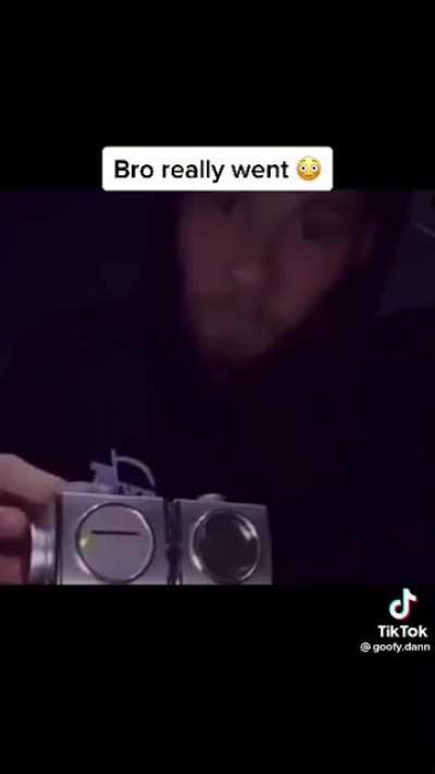 °_°