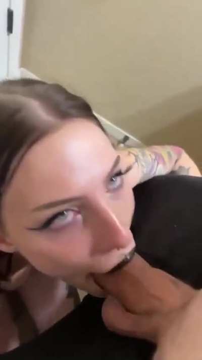 emo girl giving brain