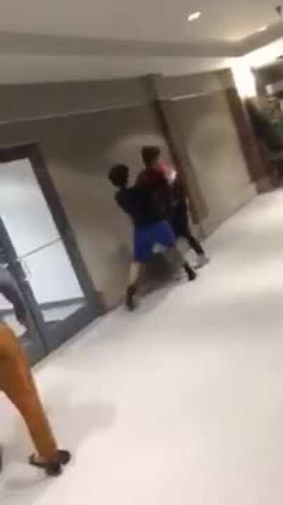 One kid fights off 5 goons jumping him solo, daredevil style