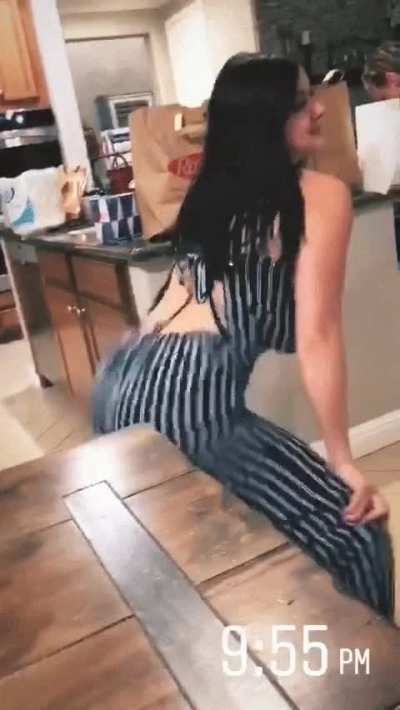 Another reason to stroke for Ariel Winter &eth;&yen;&micro;