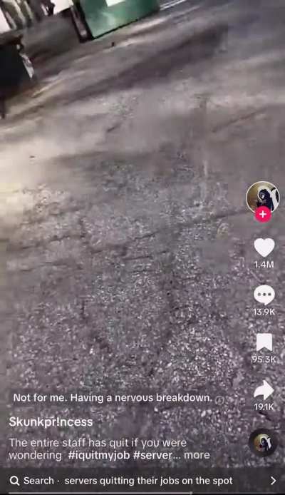Server quits her job on the spot
