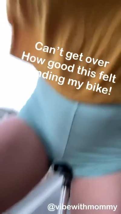 I can’t get over how good it feels to grind my camel toe pussy on my bike! [f] milf