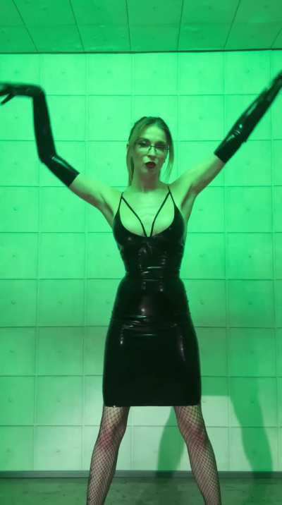 Latex beauty