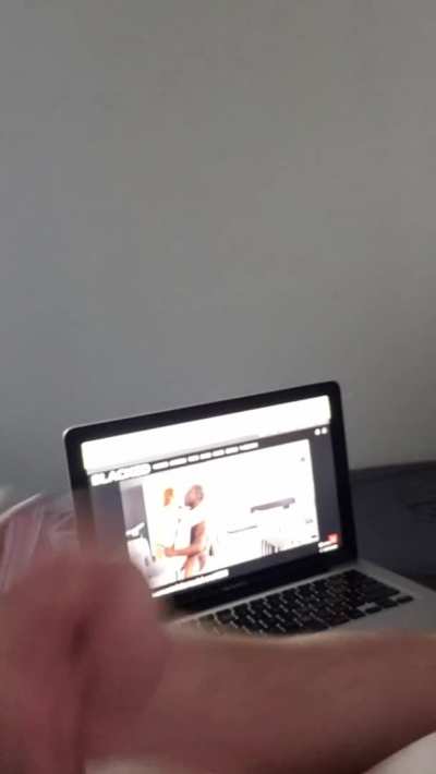After failing on Tinder.. AGAIN, but trigger .. Skinny White boy dick cant hold back his watery cum