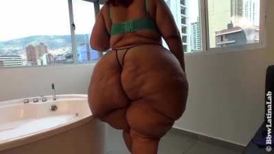BBW Latina