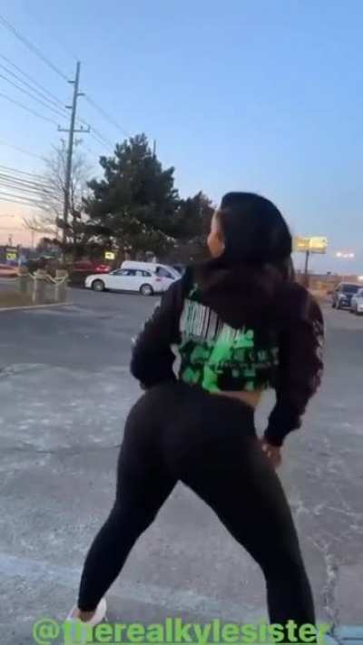 Ari Best Video