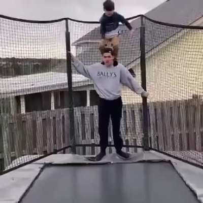 😀🙃😫😵