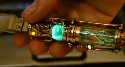 This Motorized steampunk DNA flash drive