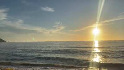 La tarde est&aacute; cayendo en Mazatl&aacute;n.