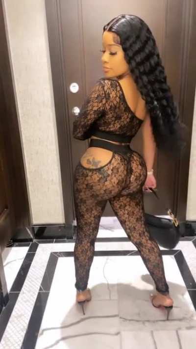 🍑🖤