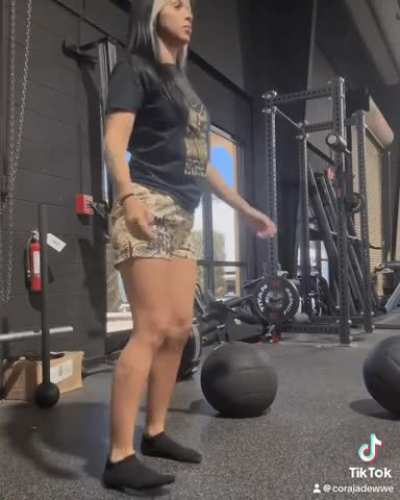 Cora Jade