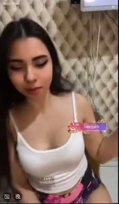 Safada com a ra ba gostosa 