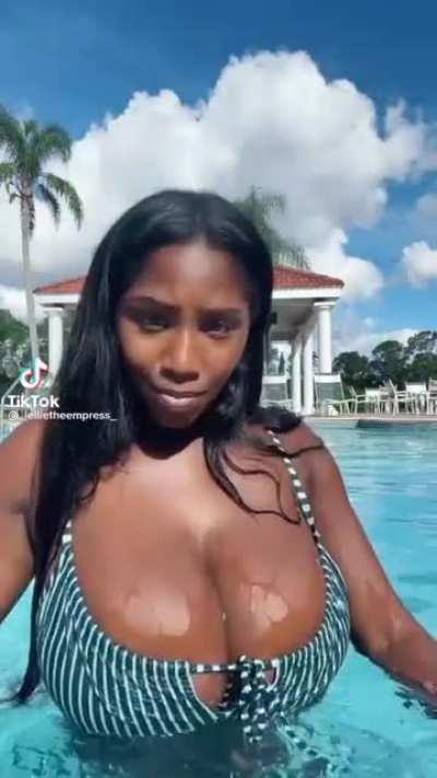_ellietheempress_