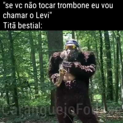 S&oacute; eu que acho que se usasse terno e tivesse olheiras ia parecer o Renan?