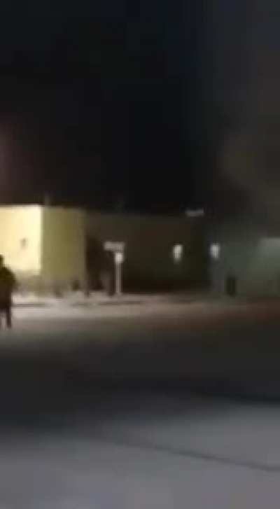 ayer en Caborca sonora hubo fuertes balaceras, incendio de veh&iacute;culos y de una gasolinera, no hay presencia del ejercito ni de la marina.