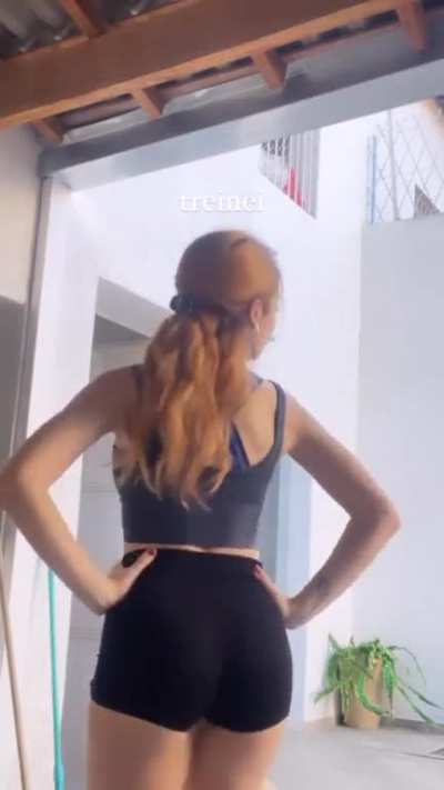 Ela t&aacute; adorando se exibir 🤤&hearts;️