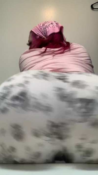These pj pants were made for twerking