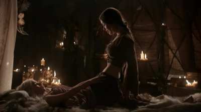Emilia Clarke learning how to ride