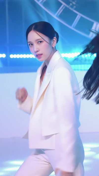 Mina is so hot this cumback
