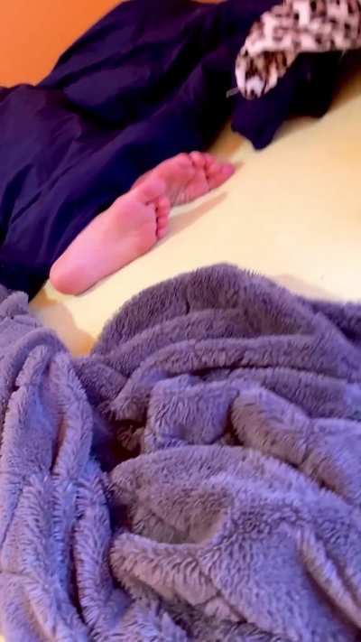 Girlfriends sleepy feet! :)
