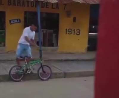Robber gets penetrated