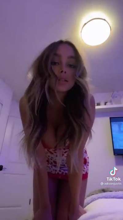 That hourglass figure