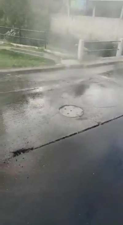I think there is a small leak